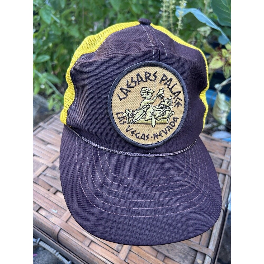 Vintage Caesars Palace Casino Las Vegas Truckers Cap Hat Purple Yellow Snapback